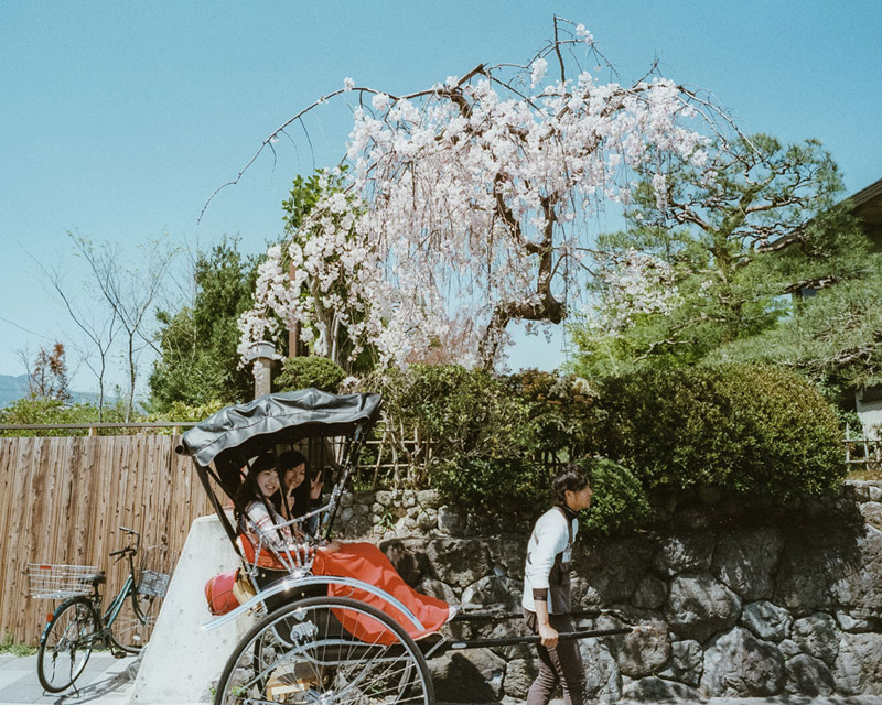 Kyoto, Tomasz Wagner, Japan Street Photography, Contax G2, Japan 35mm Film Photography