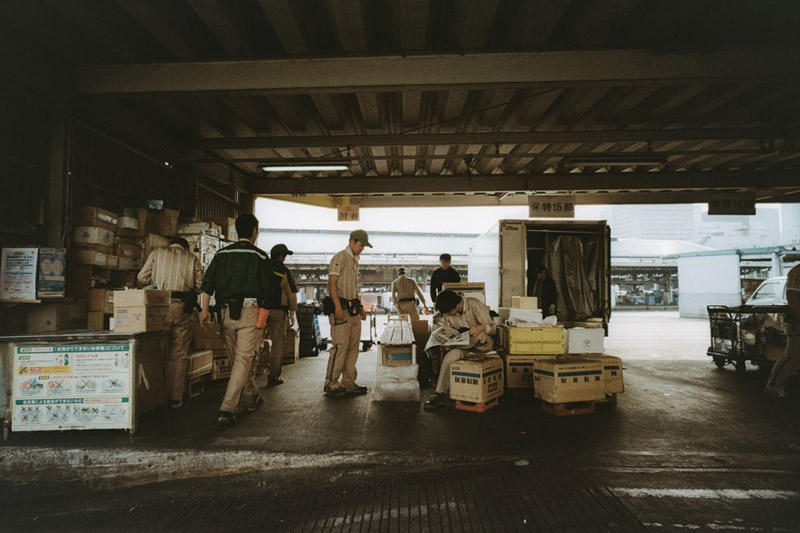 Tsukiji, Tomasz Wagner, Tokyo, Contax G2, Japan 35mm Film Photography