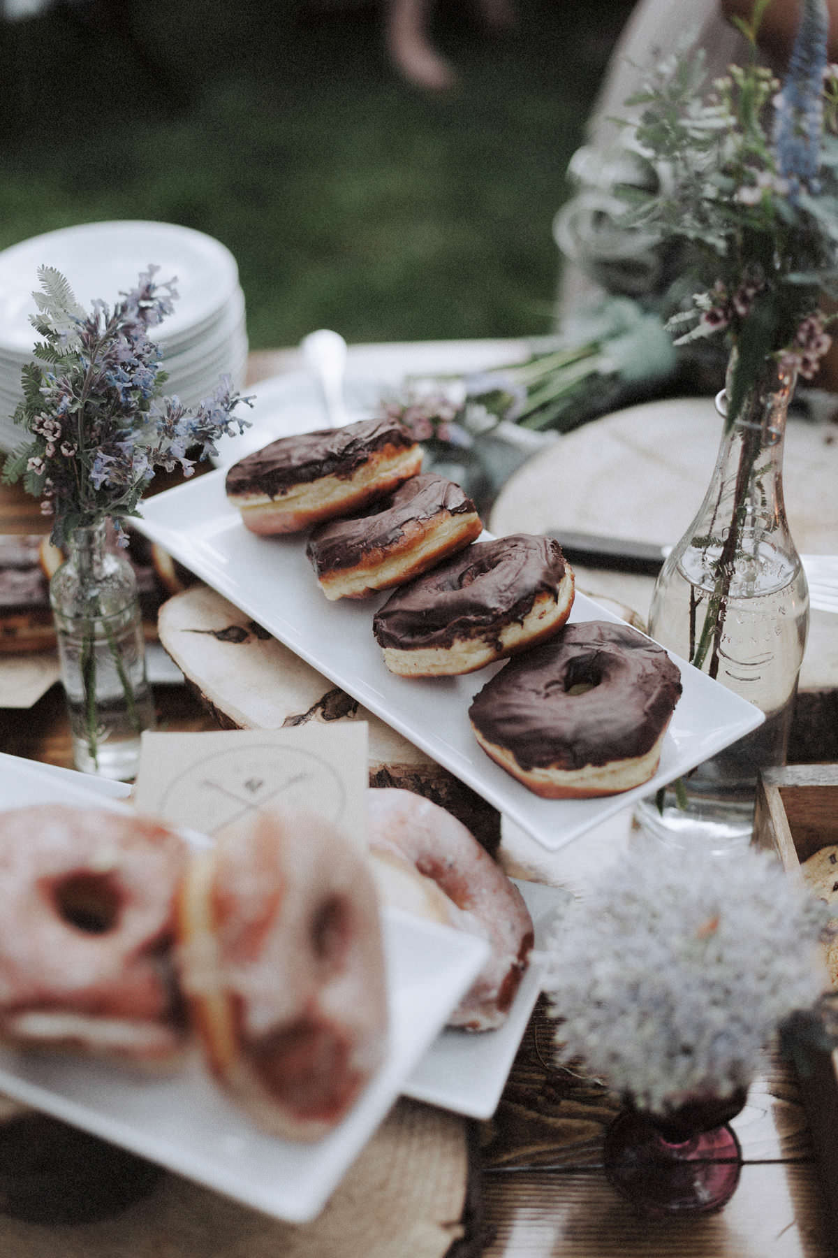 cartems donuts squamish wedding