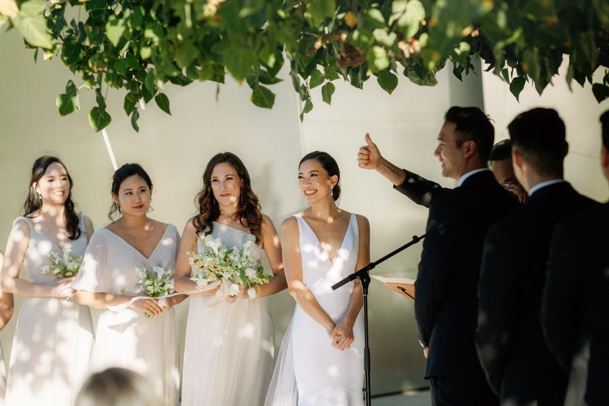 officiant giving a thumbs up at the wedding ceremony in Los Angeles