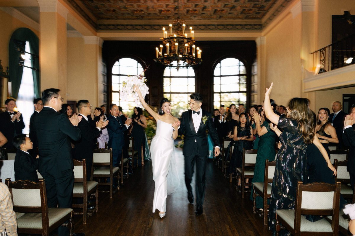 couple getting married at the ebell of los angeles