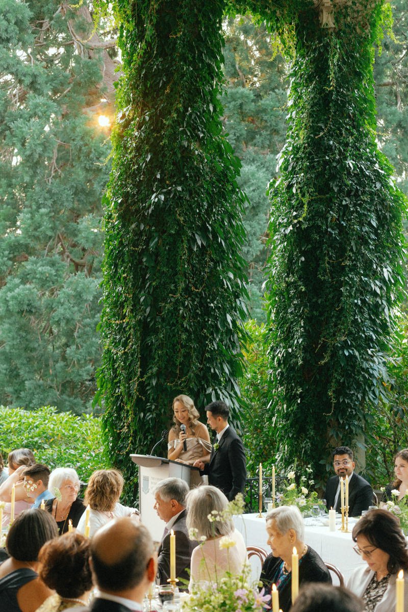 ivy covered columns at hycroft manor